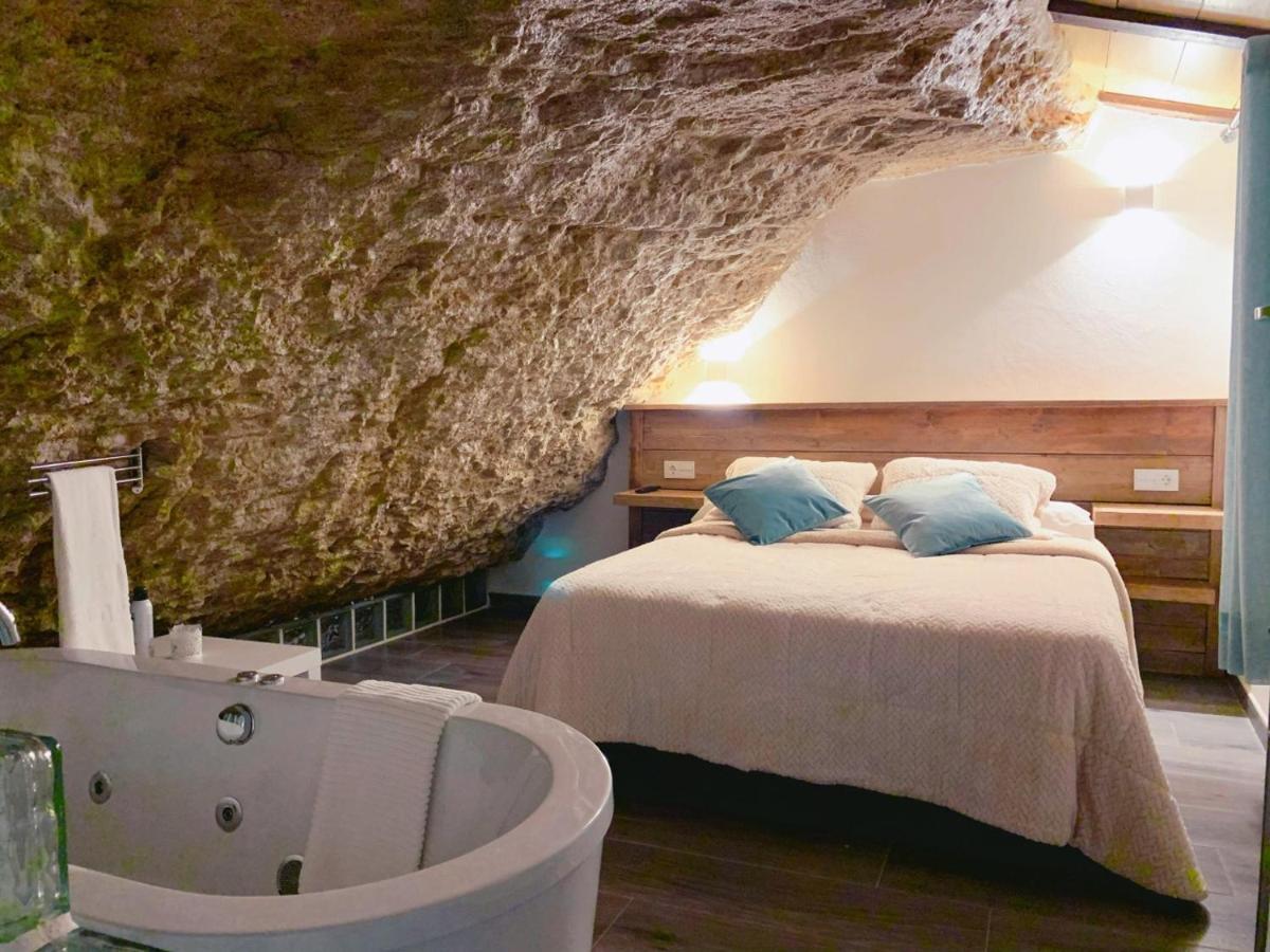 Apartamentos3Cuevas Setenil De Las Bodegas Dış mekan fotoğraf