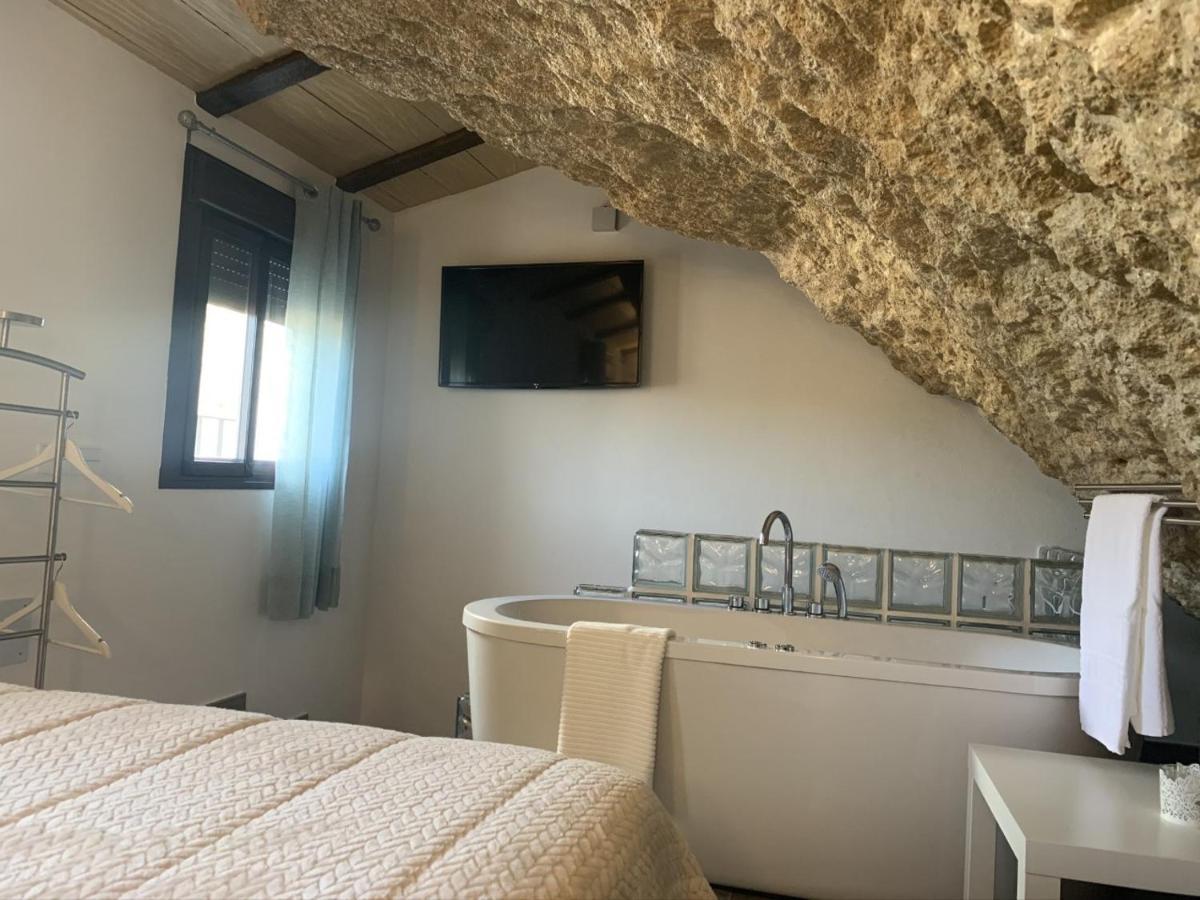 Apartamentos3Cuevas Setenil De Las Bodegas Dış mekan fotoğraf